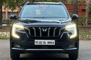 Mahindra XUV700 AX7 AWD AT Diesel